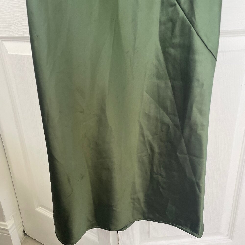 Petal & Pup Selma One-Shoulder Satin Gown | Size S - Picture 5 of 6